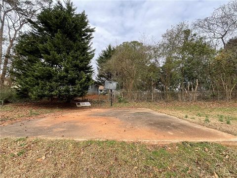 A home in Douglasville