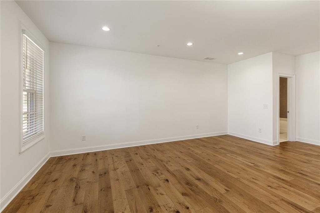 6790 Encore Boulevard, Sandy Springs, Georgia image 36