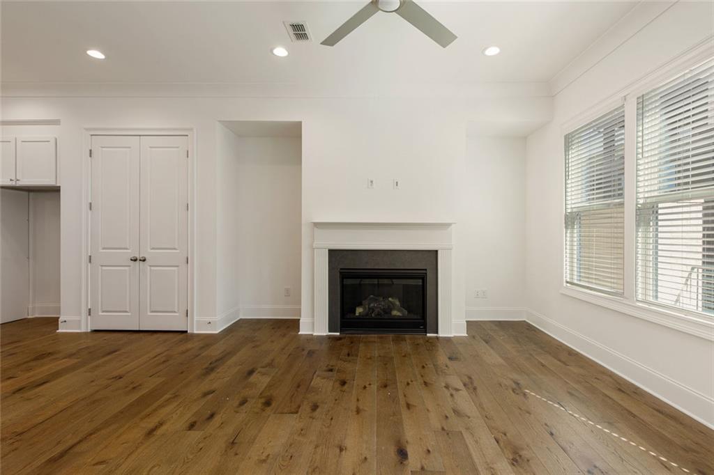 6790 Encore Boulevard, Sandy Springs, Georgia image 9