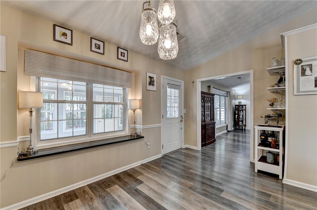 305 Morning Glen Drive, Suwanee, Georgia image 32