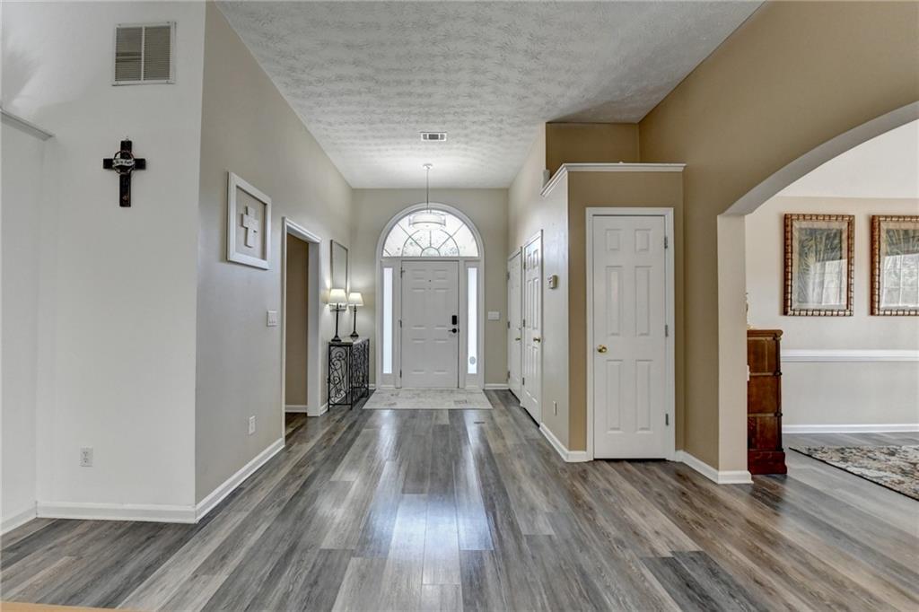 305 Morning Glen Drive, Suwanee, Georgia image 15