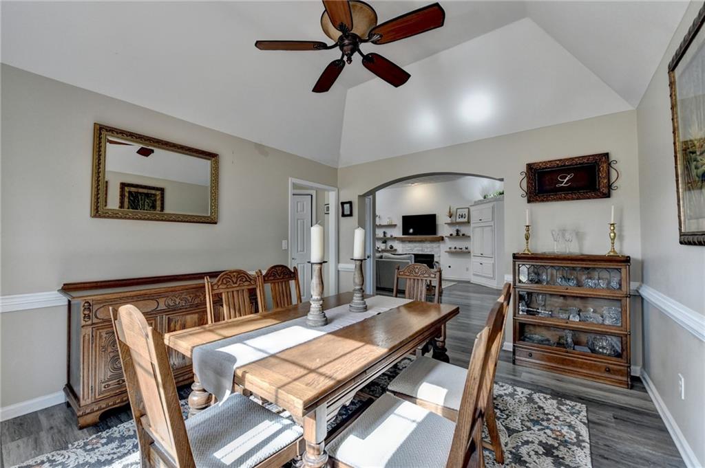 305 Morning Glen Drive, Suwanee, Georgia image 20