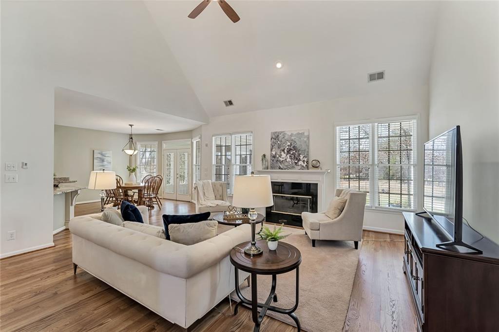 6320 Rutherford Place, Suwanee, Georgia image 4