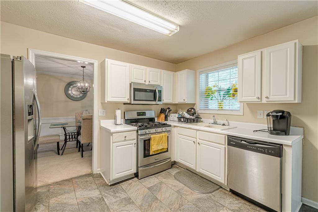 104 Riverside Close