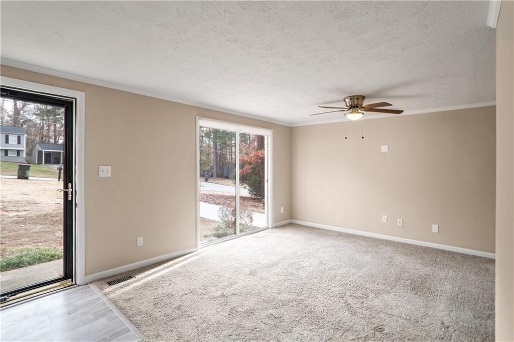 3265 Newcastle Way, Snellville, Georgia image 3