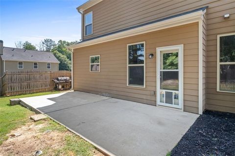 A home in Powder Springs