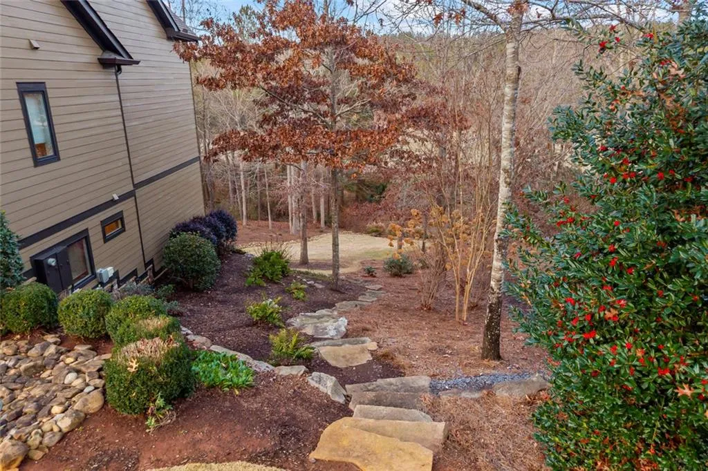 Toccoa, Georgia 30577, United States, 5 Bedrooms Bedrooms, ,4 BathroomsBathrooms,Residential,Active,254771