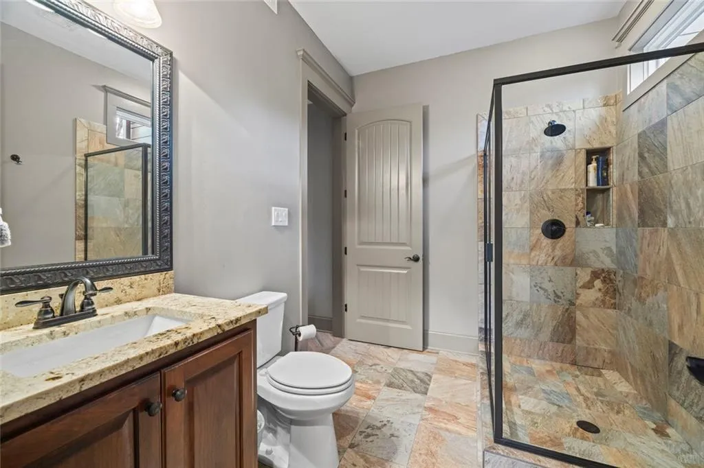 Toccoa, Georgia 30577, United States, 5 Bedrooms Bedrooms, ,4 BathroomsBathrooms,Residential,Active,254771