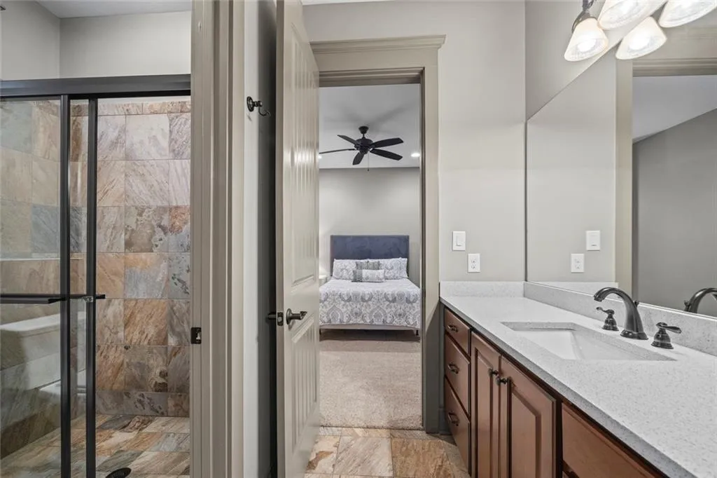 Toccoa, Georgia 30577, United States, 5 Bedrooms Bedrooms, ,4 BathroomsBathrooms,Residential,Active,254771