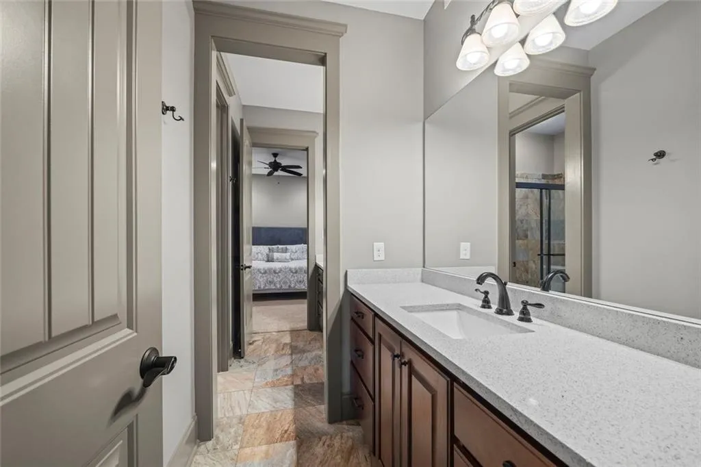 Toccoa, Georgia 30577, United States, 5 Bedrooms Bedrooms, ,4 BathroomsBathrooms,Residential,Active,254771