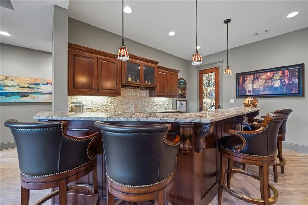 Toccoa, Georgia 30577, United States, 5 Bedrooms Bedrooms, ,4 BathroomsBathrooms,Residential,Active,254771