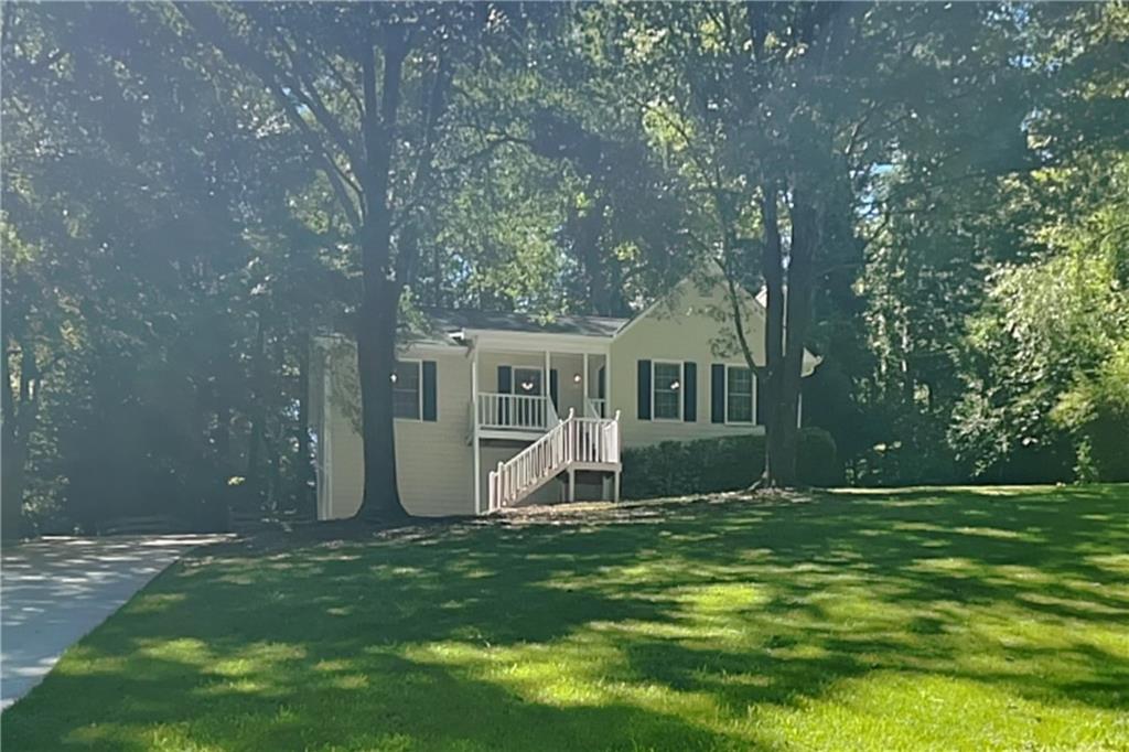 Charming 3 bed, 2 bath, 1,614 sqft home in Powder Springs! Open kitchen concept with updated counters and a spacious living room. Primary suite with attached bathroom. Spacious backyard, great for gatherings! Pets accepted on a case by case basis. Additional admin fees apply. The Fireplace is decorative. Schedule your showing today! This home is as-is.
This home may be located within a Homeowners Association (HOA) community. If so, residents will be responsible for adhering to all HOA rules and regulations. Please contact your agent or landlord's agent for more information.
DISCLAIMER: Cobb County has certain restrictions on the number and relationship of occupants living in single family homes. All prospective tenants represent that they have reviewed, understand and shall comply with such restrictions.