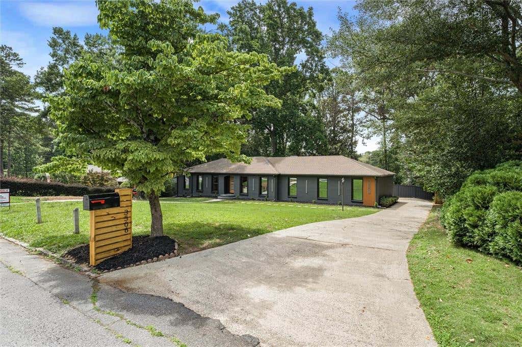Photo of 3506 Embry Circle, Atlanta, GA 30341 (MLS # 7789091)
