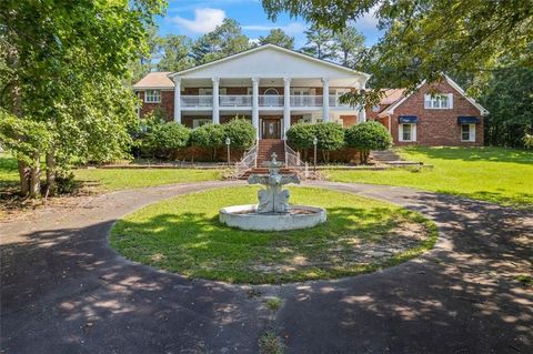 1961 LUKE EDWARDS Road Dacula GA 30019