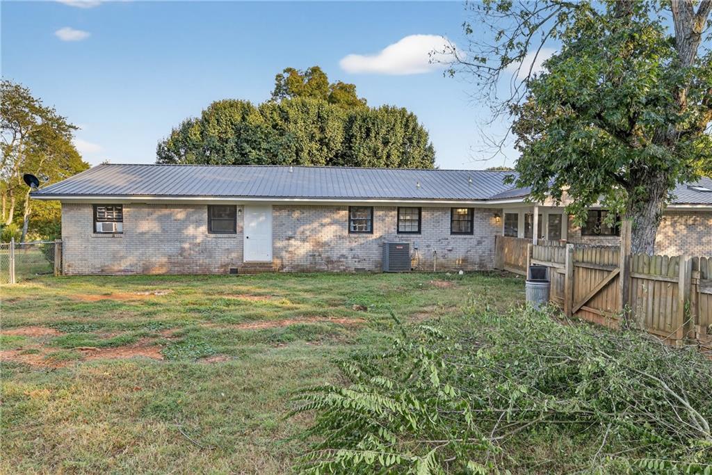 1943 Rome Road SW