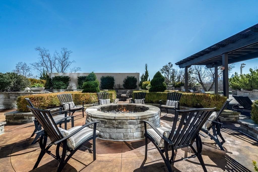 2277 Peachtree Road NE 408