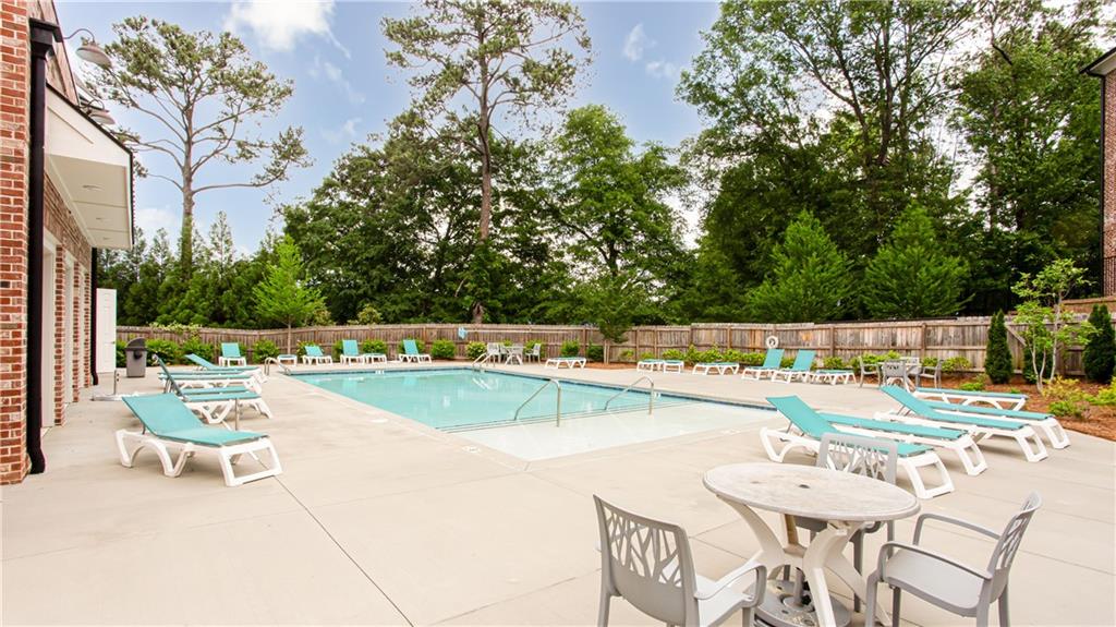 423 Burton Drive, Alpharetta, Georgia image 9