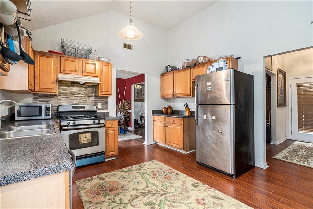 436 Berkshire Place, Fairburn, Georgia image 11