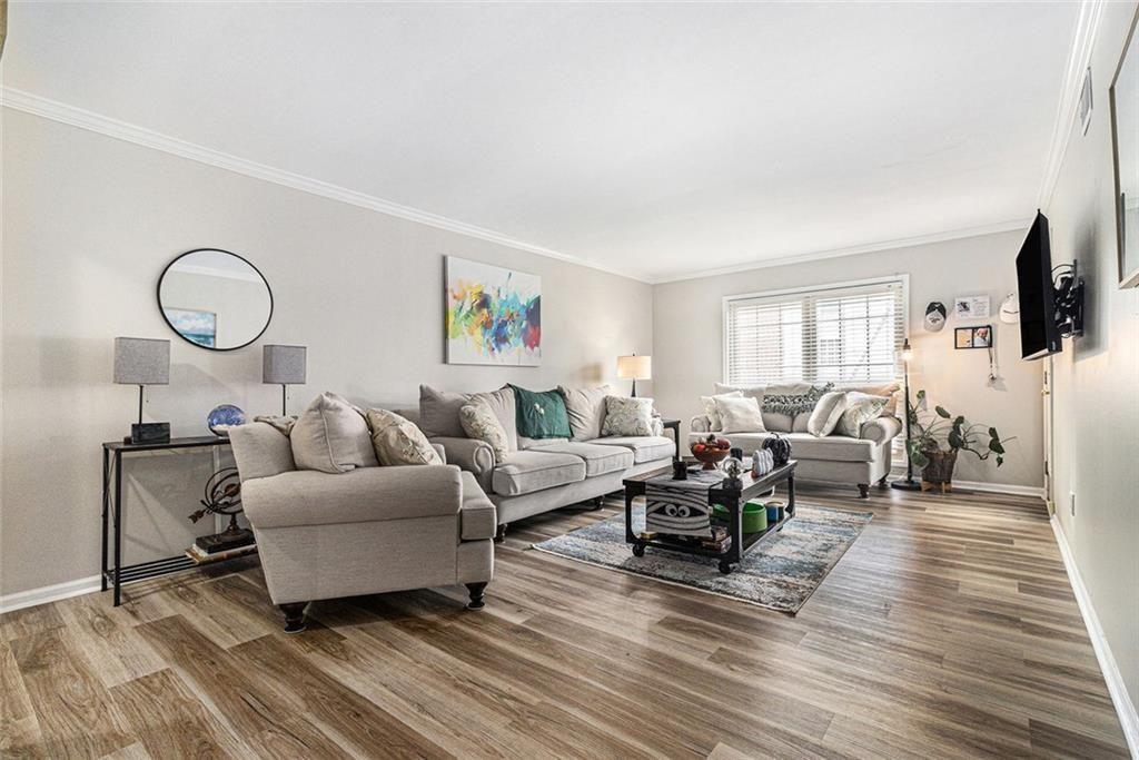 6851 Roswell Road M-5