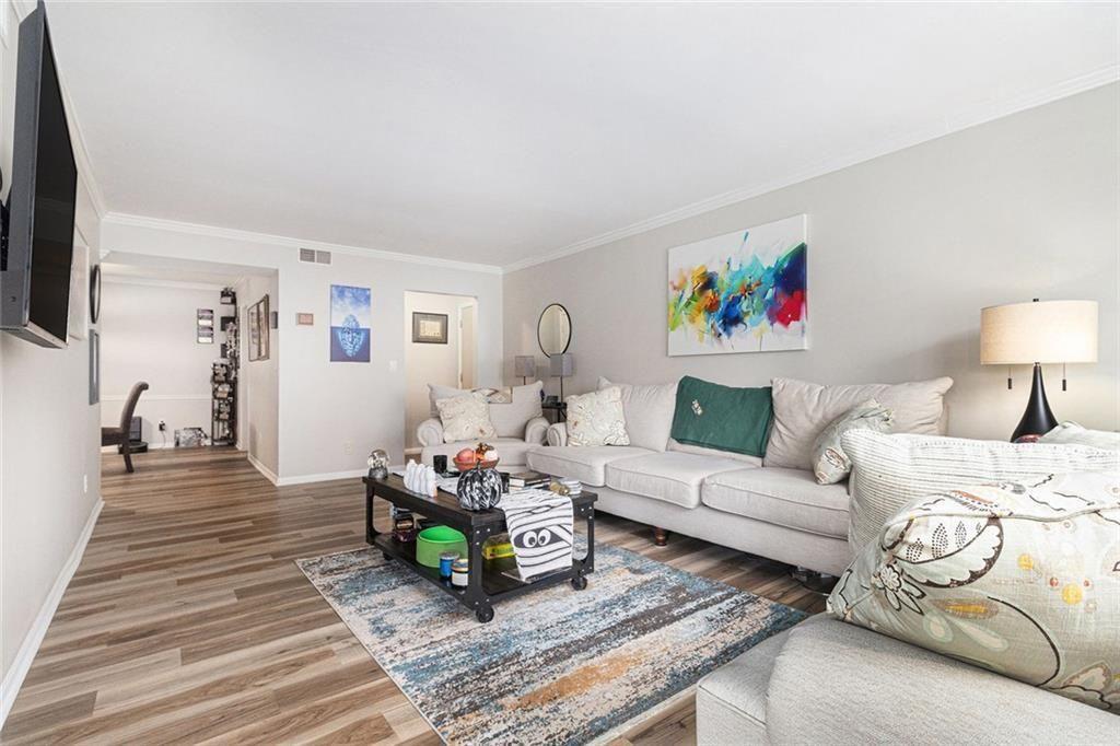 6851 Roswell Road M-5