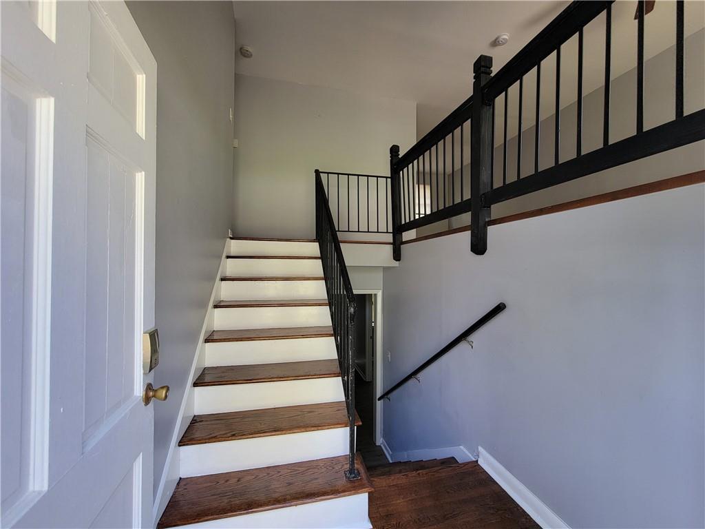 3796 Leesburg Court, Atlanta, Georgia image 4
