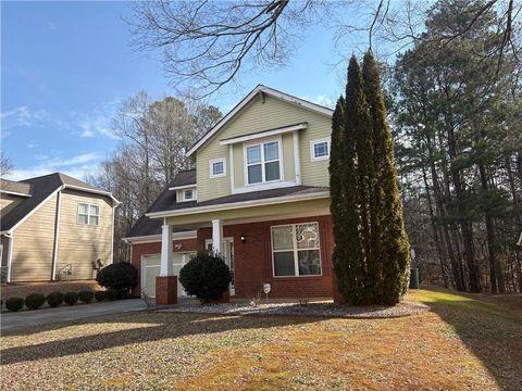 Homes For Sale - 404 Park Place<br/> Fairburn, GA 30213