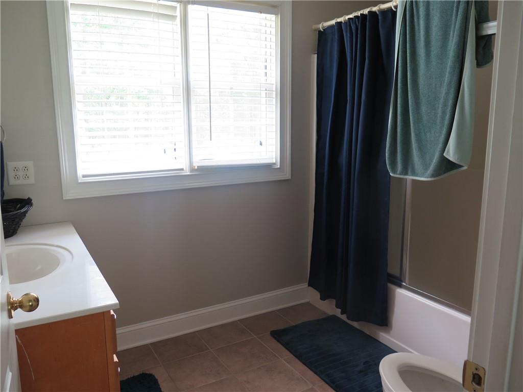 4039 Sargent Circle, Gainesville, Georgia image 17