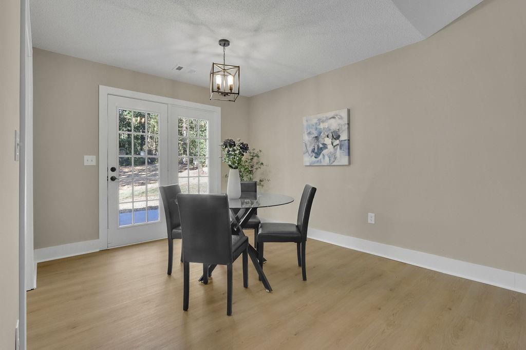 2566 Briar Valley Way