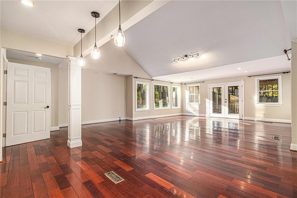 3297 Post Oak Tritt Road