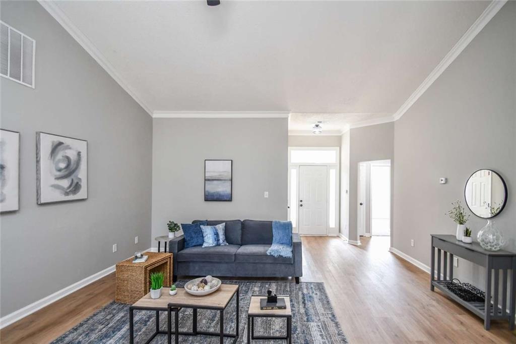 7586 Briar Crest Court