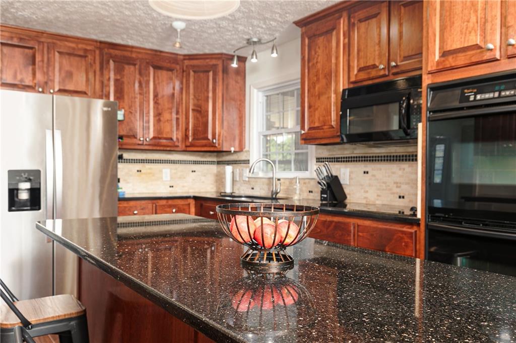2598 Macland Road