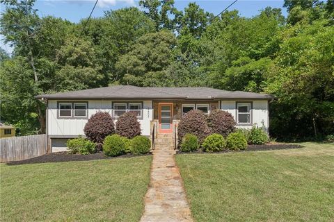 Photo of 2607 Hatfield Circle SE, Atlanta, GA 30316 (MLS # 7771825)