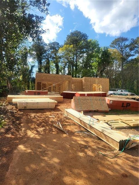 Homes For Sale - 2141 Castlewood Street<br/> East Point, GA 30344