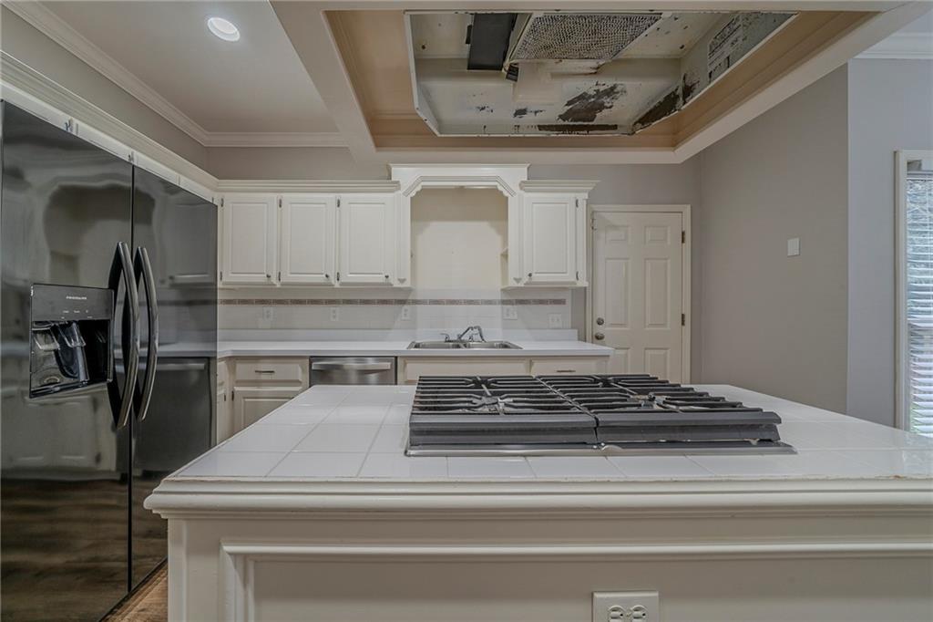 4570 Thicket Trail