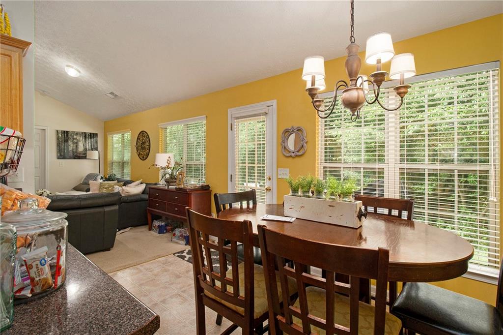 1290 Silverstone Trail, Jonesboro, Georgia image 6