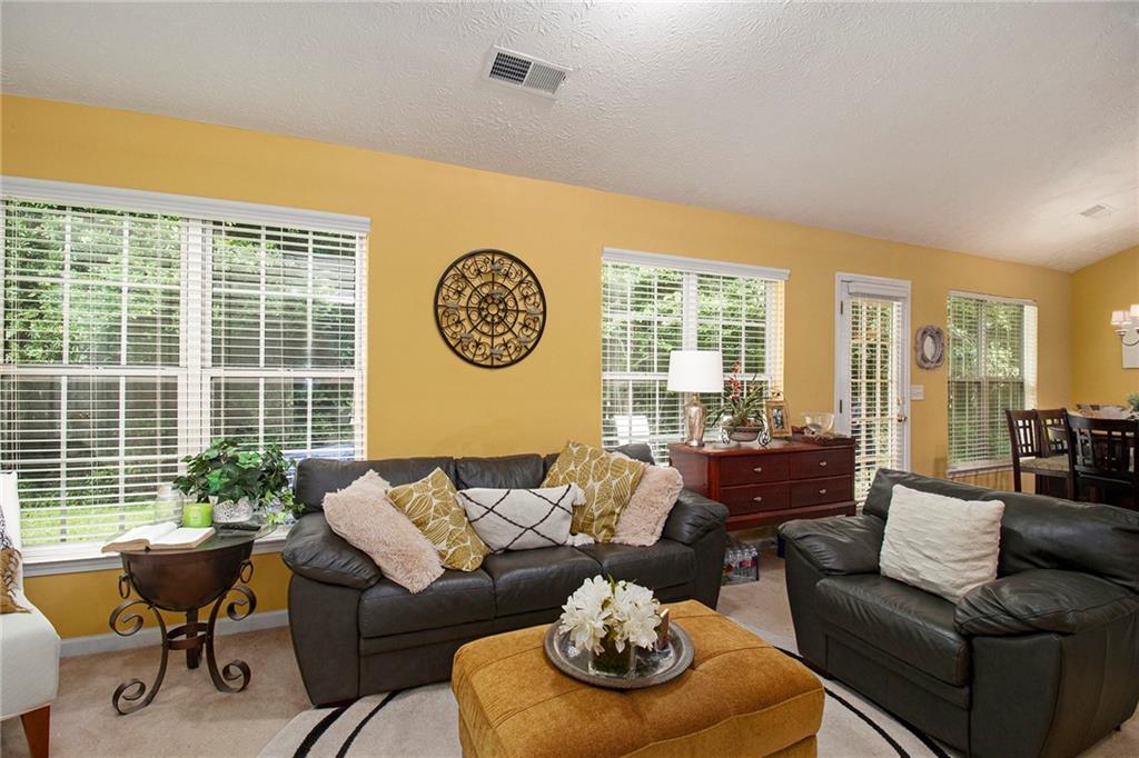 1290 Silverstone Trail, Jonesboro, Georgia image 8