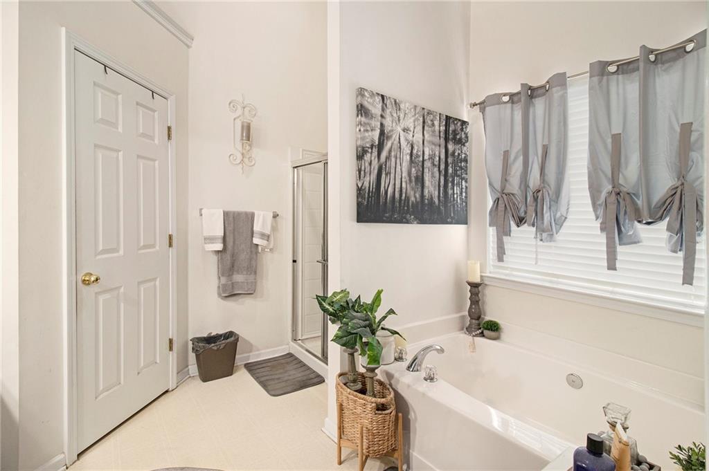 1290 Silverstone Trail, Jonesboro, Georgia image 12