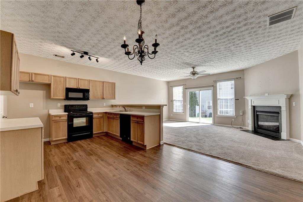4913 Vireo Drive