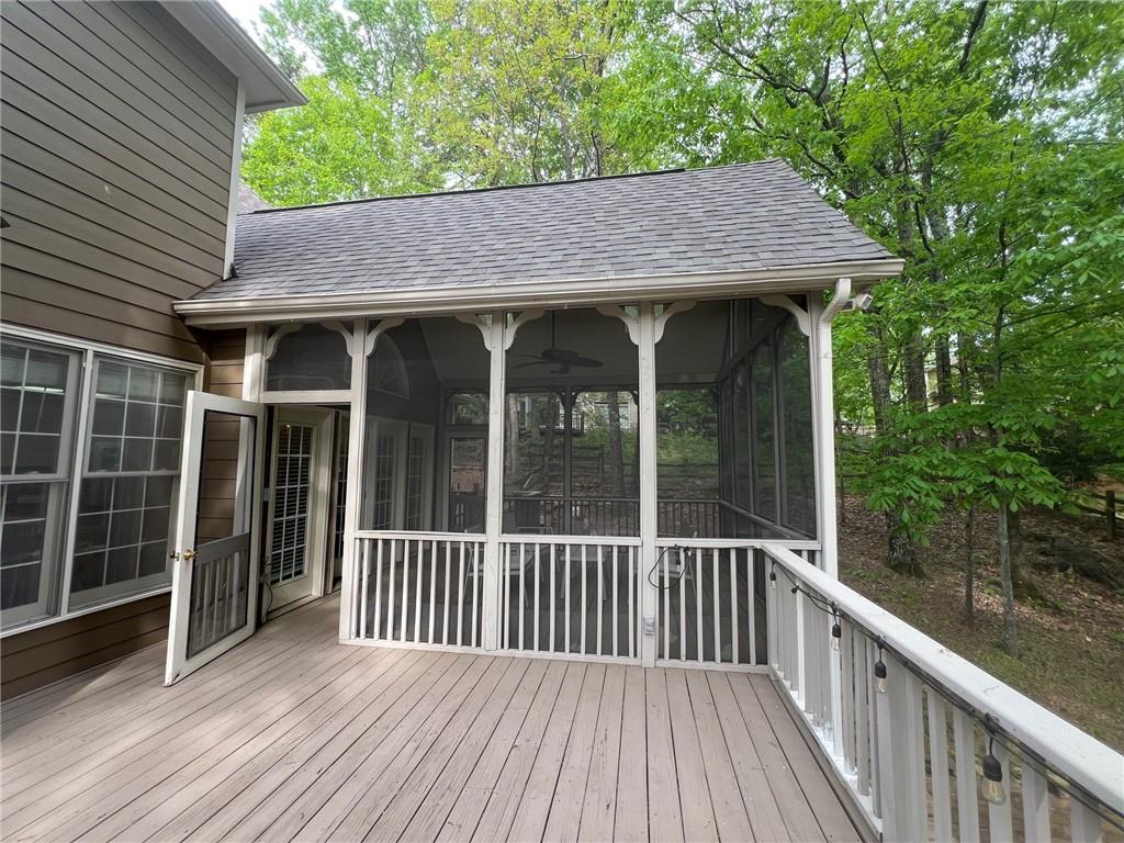 4615 Kilmersdon Lane, Suwanee, Georgia image 28