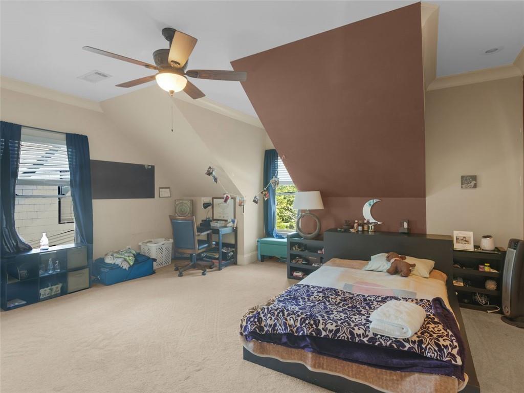 1695 WHITLEY Road