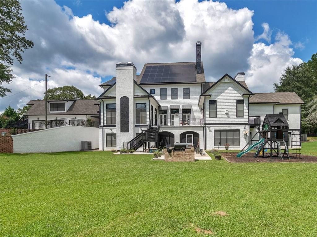 1695 WHITLEY Road