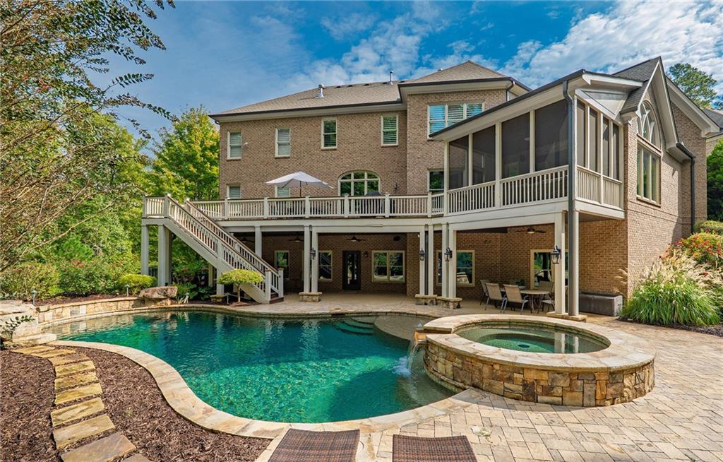 16750 Quayside Drive