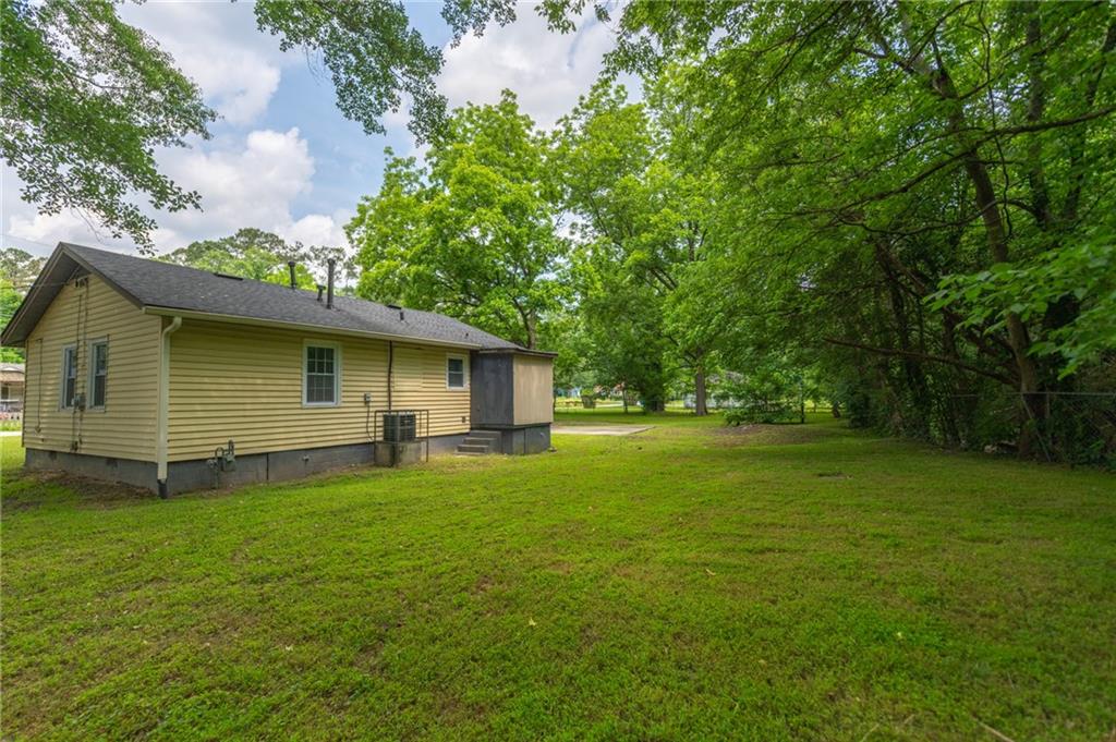 525 Baker Circle, Atlanta, Georgia image 6