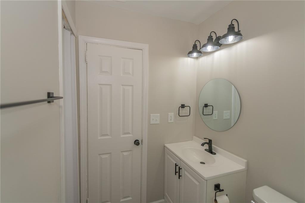 525 Baker Circle, Atlanta, Georgia image 15