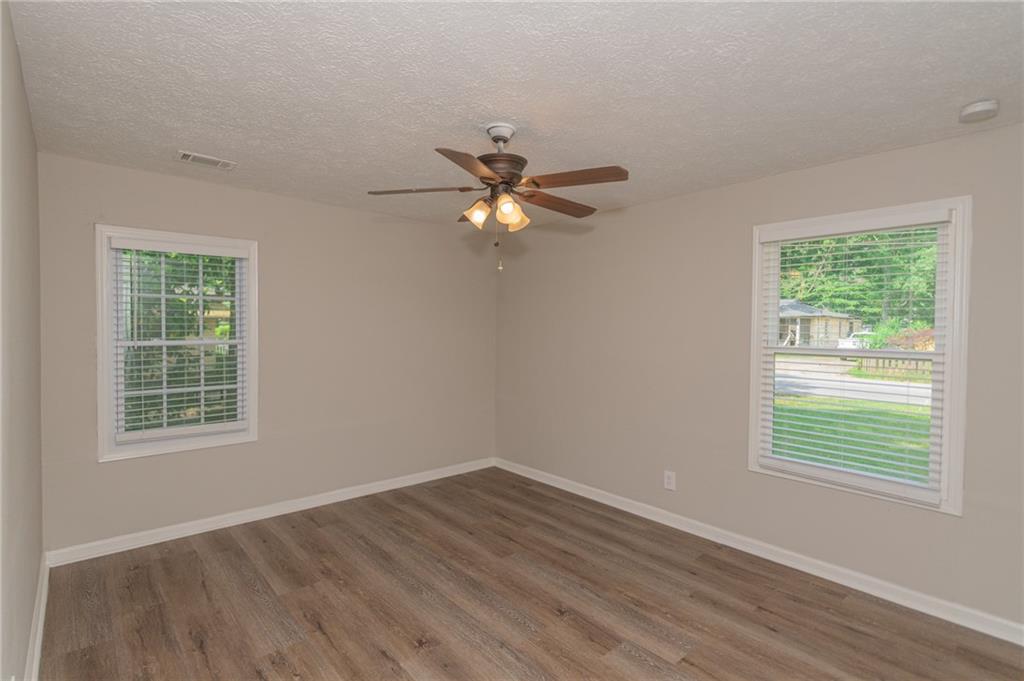 525 Baker Circle, Atlanta, Georgia image 14