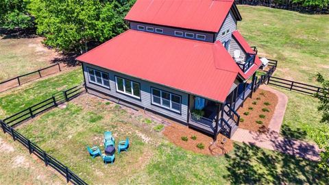 A home in Newnan