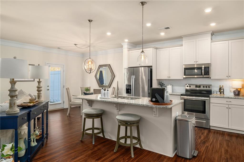 130 Madison Bend
