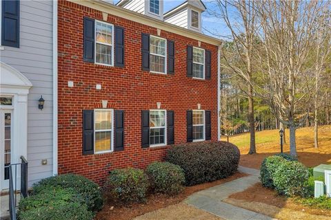 Townhouse For Sale - 350 Eagle Tiff Drive<br/> Sugar Hill, GA 30518
