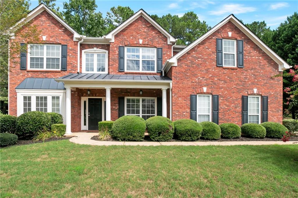 5 Bed 4 bath Home with 2 story foyer and living room. This home offers a Master Bedroom on the main Level, bathrooms entrance to each bedroom, and a great kitchen. Schedule a showing today to see what all this home has to offer!