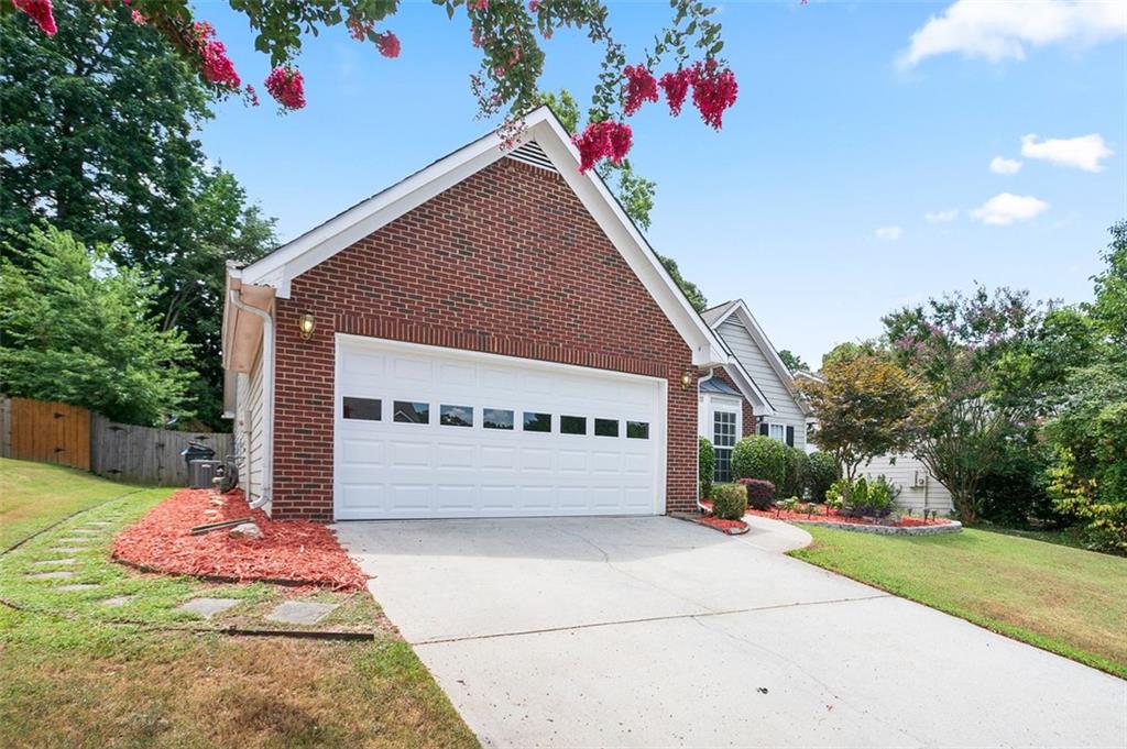 795 WHITECREST Court